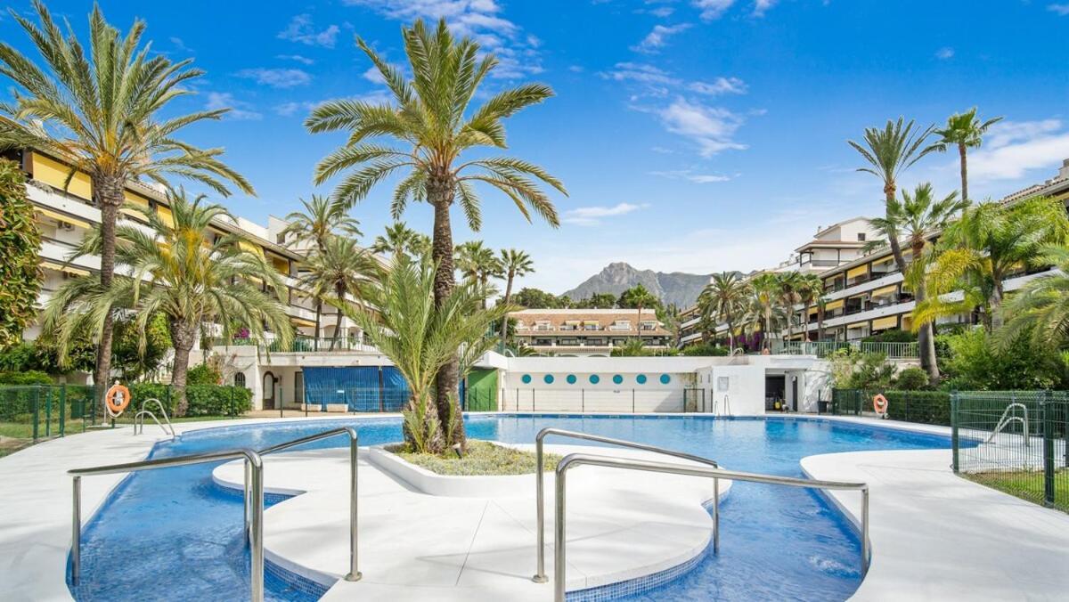 Golden Mile Getaway, Garden View, Pool & Comfort Marbella Luaran gambar