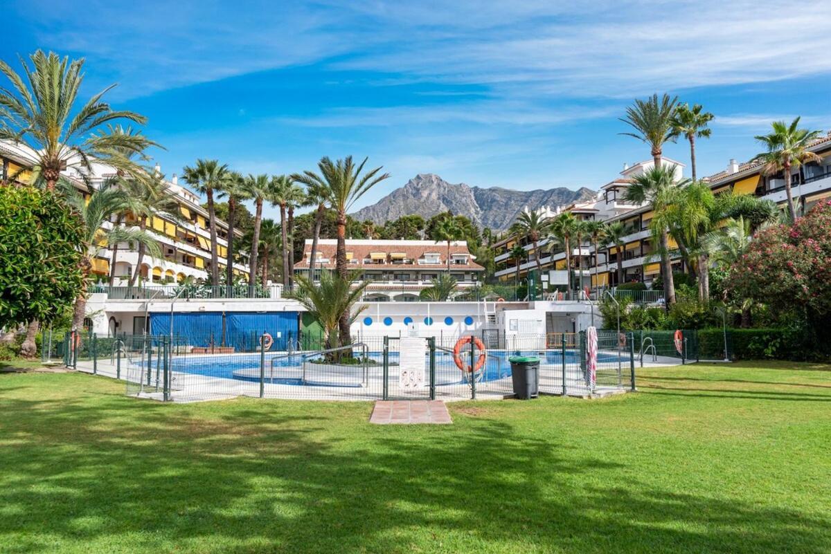 Golden Mile Getaway, Garden View, Pool & Comfort Marbella Luaran gambar