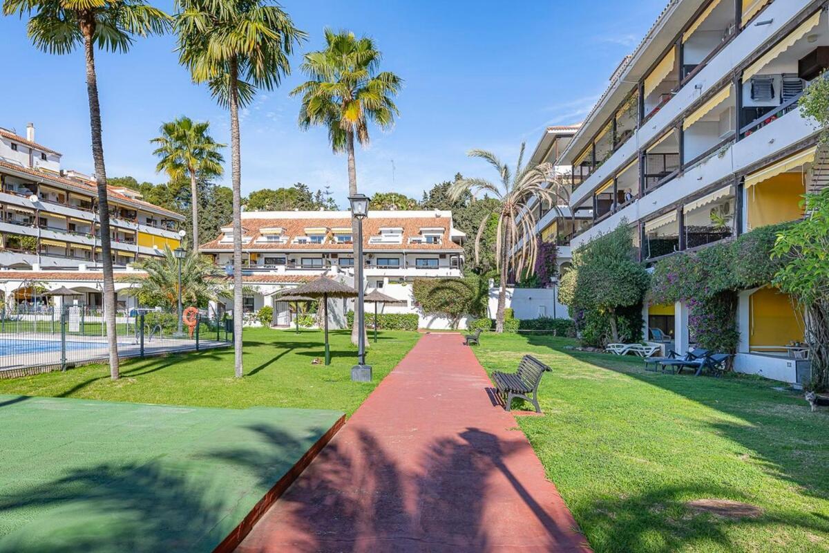 Golden Mile Getaway, Garden View, Pool & Comfort Marbella Luaran gambar